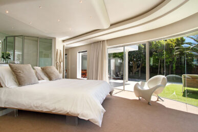 5 Bedroom self catering large villa to rent in Camps Bay