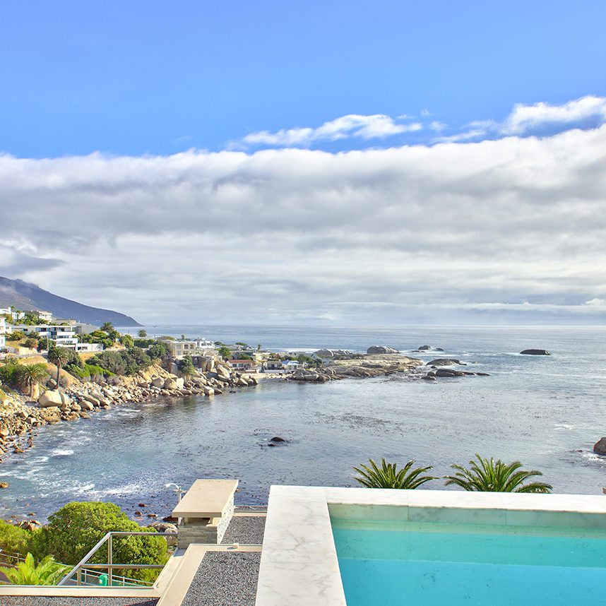 Large waterfront villa in Camps Bay to rent long term