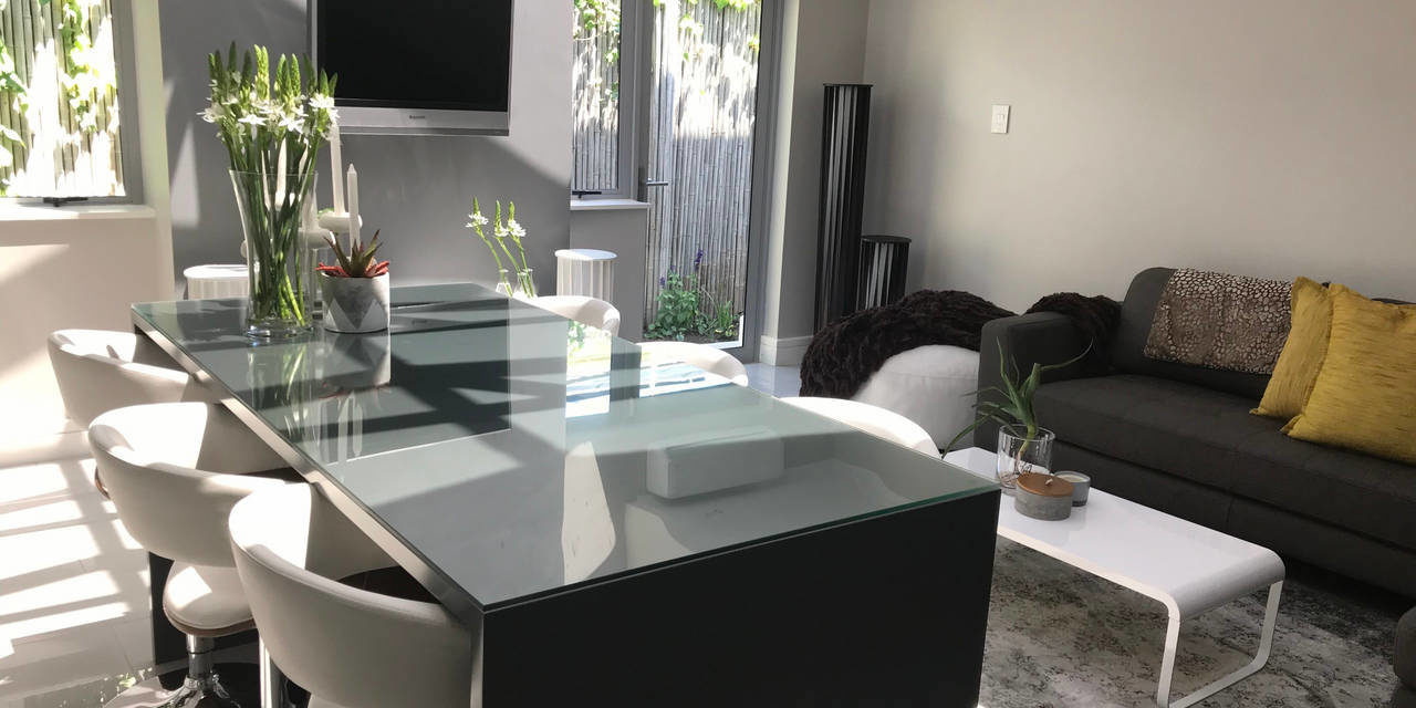 Holiday Villa to rent in Bakoven, Camps Bay
