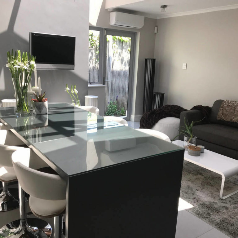 Holiday Villa to rent in Bakoven, Camps Bay