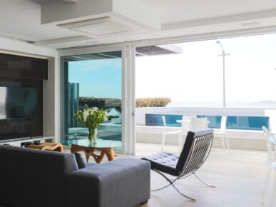 Luxury self catering accommodation to rent in Camps Bay