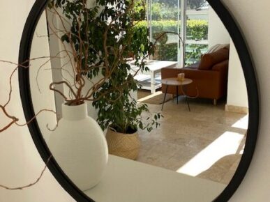 4 Dunkeld Village, a 3 bedroom townhouse to rent in Camps Bay. The special touches and stylish decor makes the space feel calm and relaxing