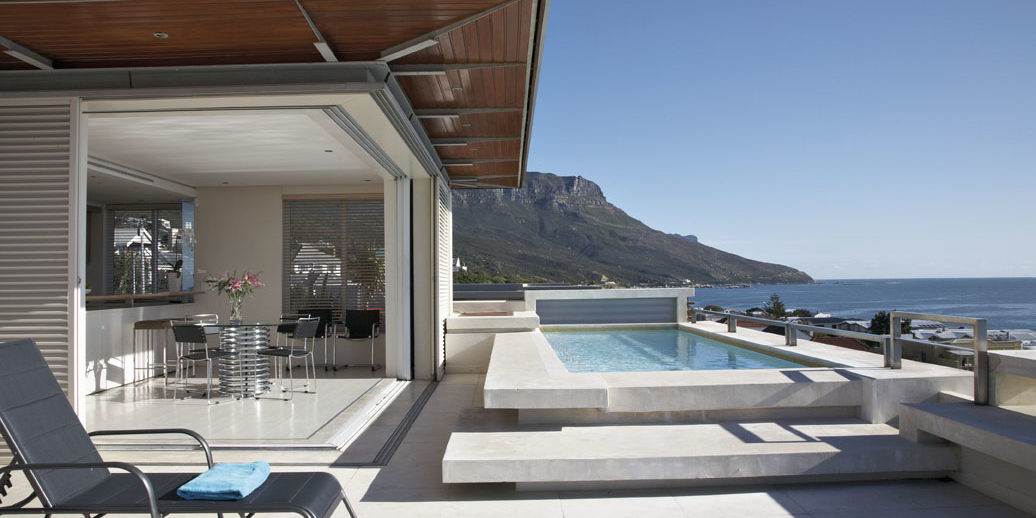 Penthouse apartment to rent in Camps Bay