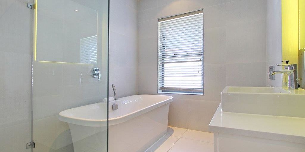 Holiday apartment to rent in Camps Bay