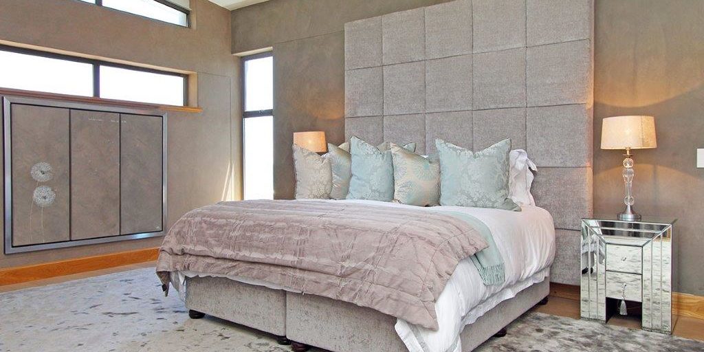Holiday apartment to rent in Camps Bay
