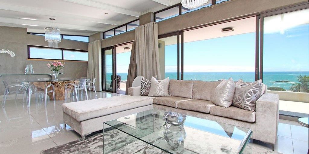 Holiday apartment to rent in Camps Bay