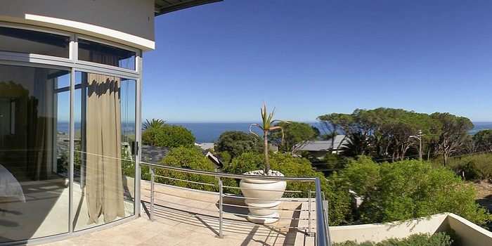 Dunkeld Village 3 bed townhouse to rent in Camps Bay