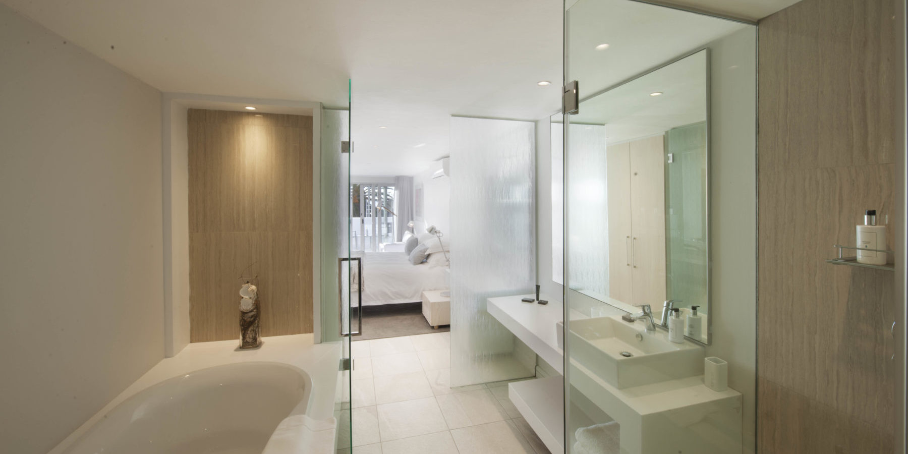 Holiday apartment to rent in Camps Bay