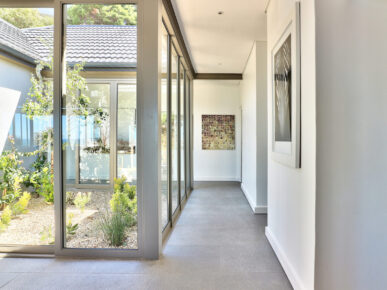 Argule Villa 6 Bedroom Luxury Camps Bay villa