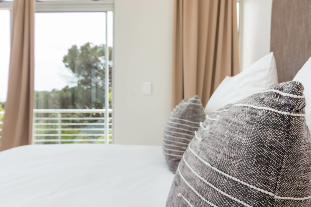 Camps Bay house to rent with private pool, close to the beach and green belt