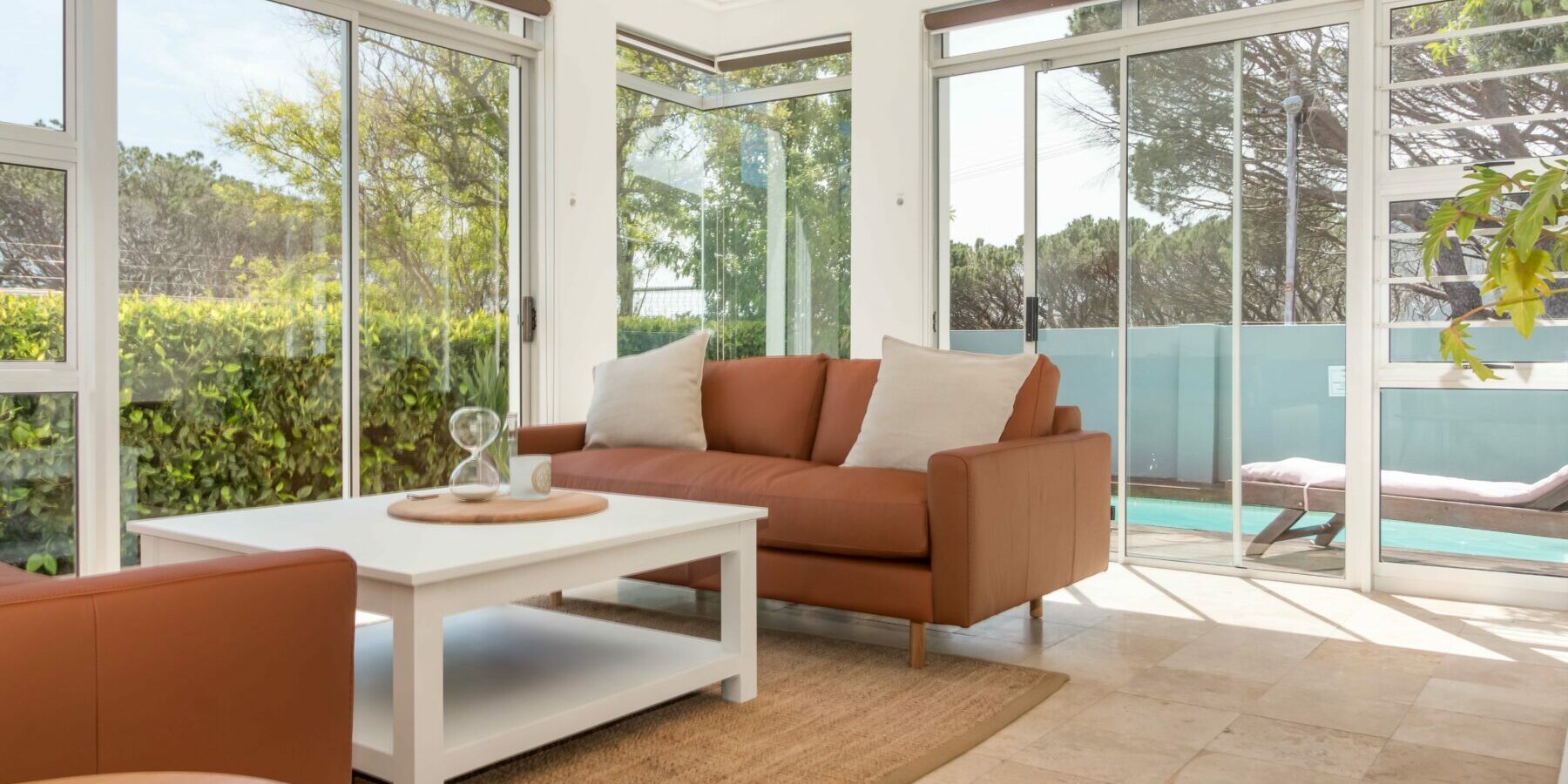Camps Bay house to rent with private pool, close to the beach and green belt
