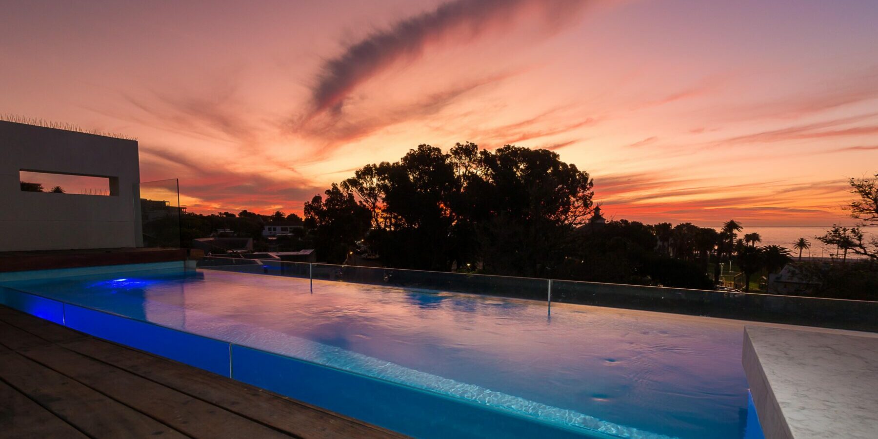 3 Bed villa in Central Drive Camps Bay