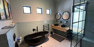 Stellenbosch Villa Farm Stay, 4 bedroom, 2 bathrooms