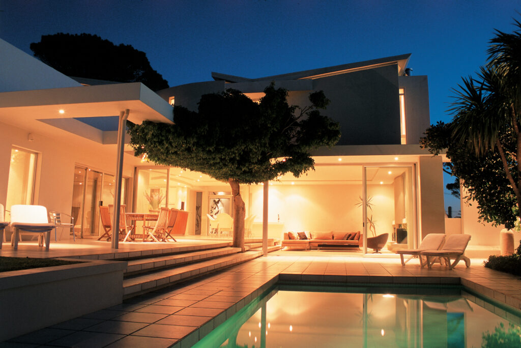 What is the best luxury value for money villa in Camps Bay. Definitely the Lions View 5 bedroom Villa.