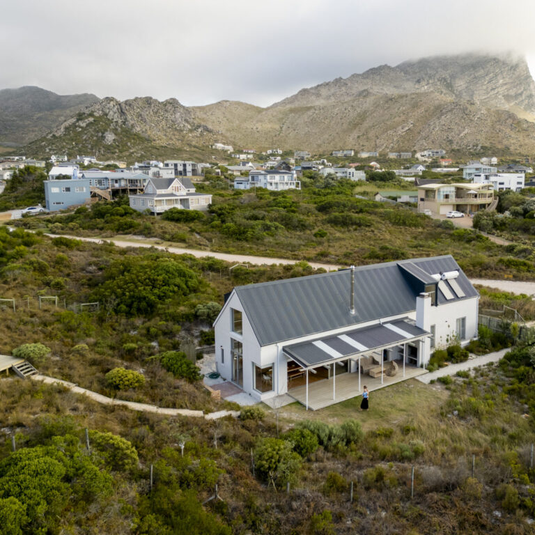 Aommodation/the-dunes-pringe-bay-beach-house/