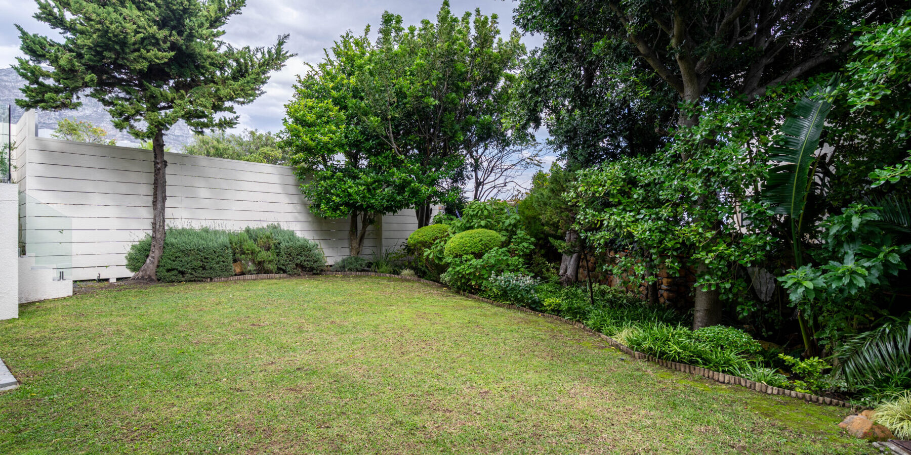 3 Bedroom house to rent in 1st Crescent, Camps Bay