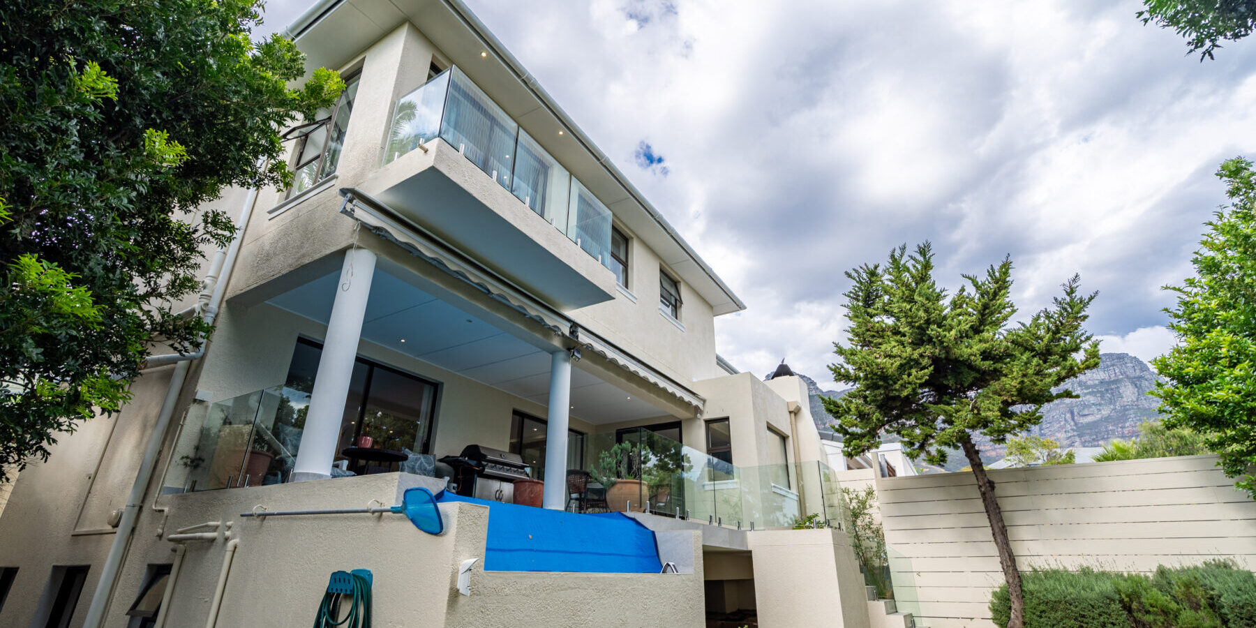 3 Bedroom house to rent in 1st Crescent, Camps Bay