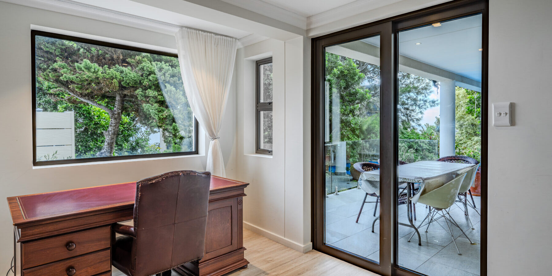 3 Bedroom house to rent in 1st Crescent, Camps Bay