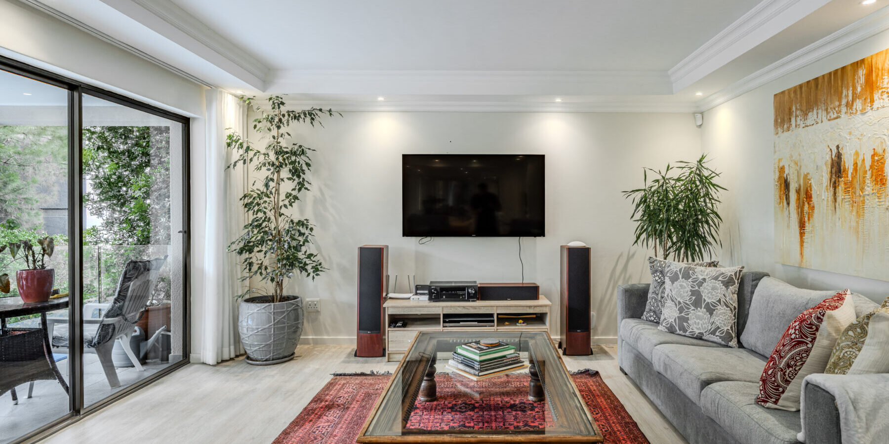 3 Bedroom house to rent in 1st Crescent, Camps Bay