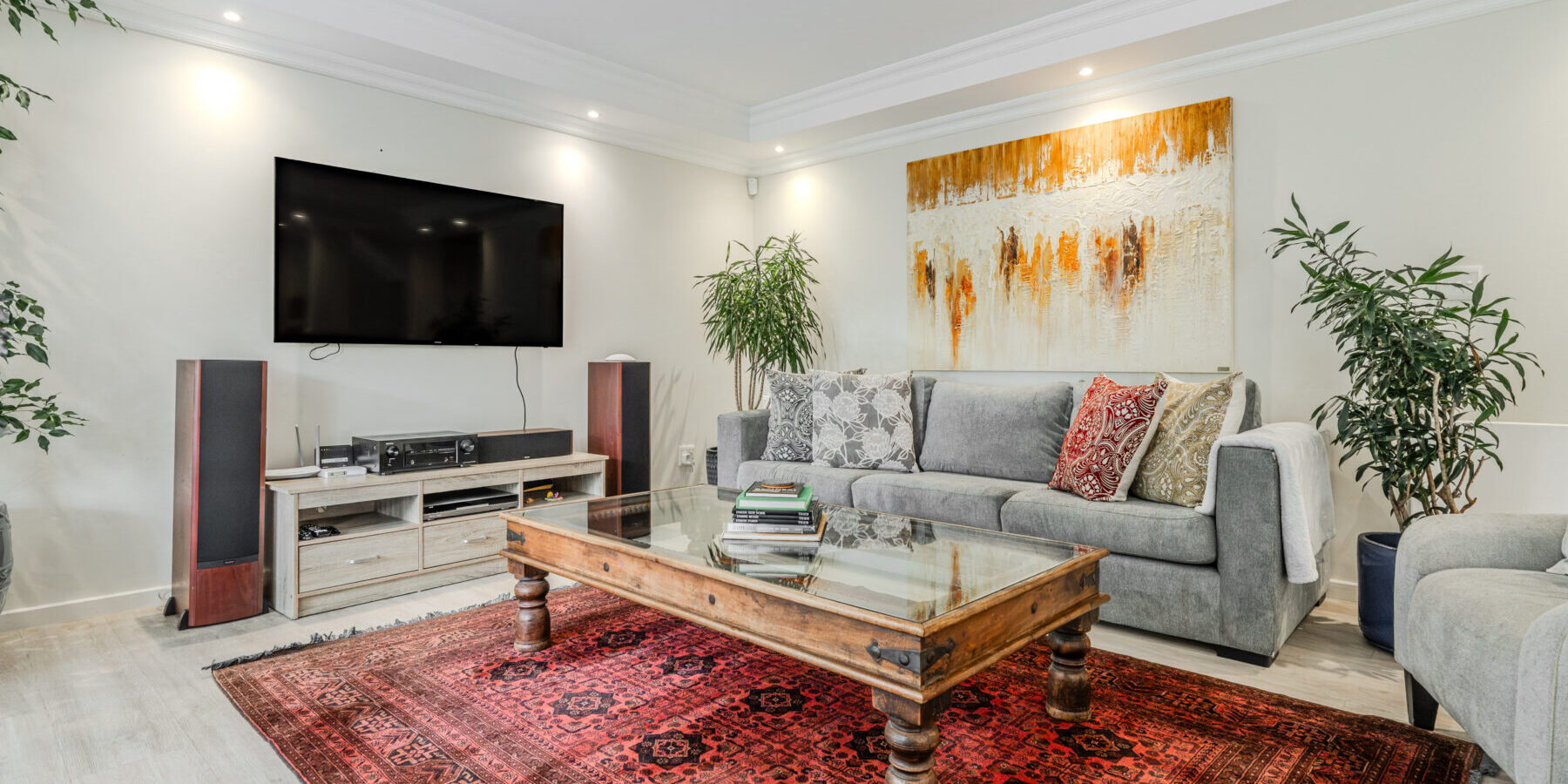 3 Bedroom house to rent in 1st Crescent, Camps Bay