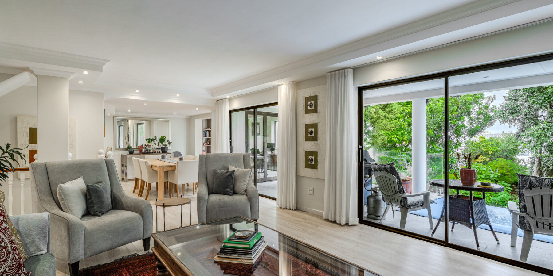 3 Bedroom house to rent in 1st Crescent, Camps Bay