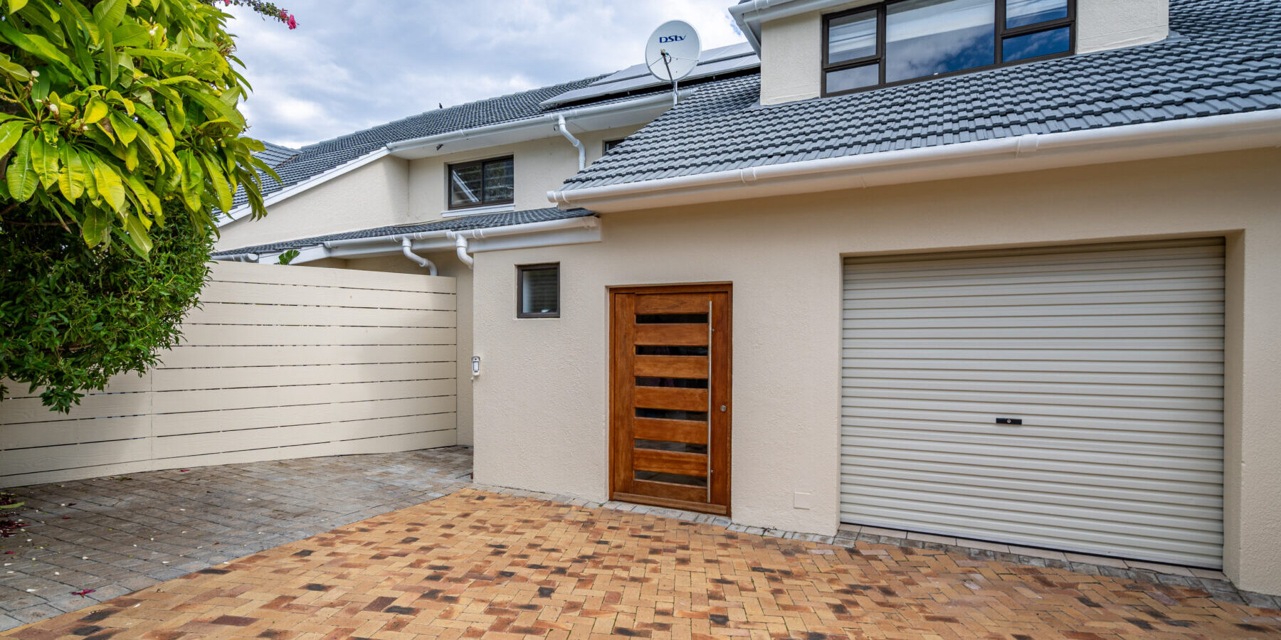 3 Bedroom house to rent in 1st Crescent, Camps Bay