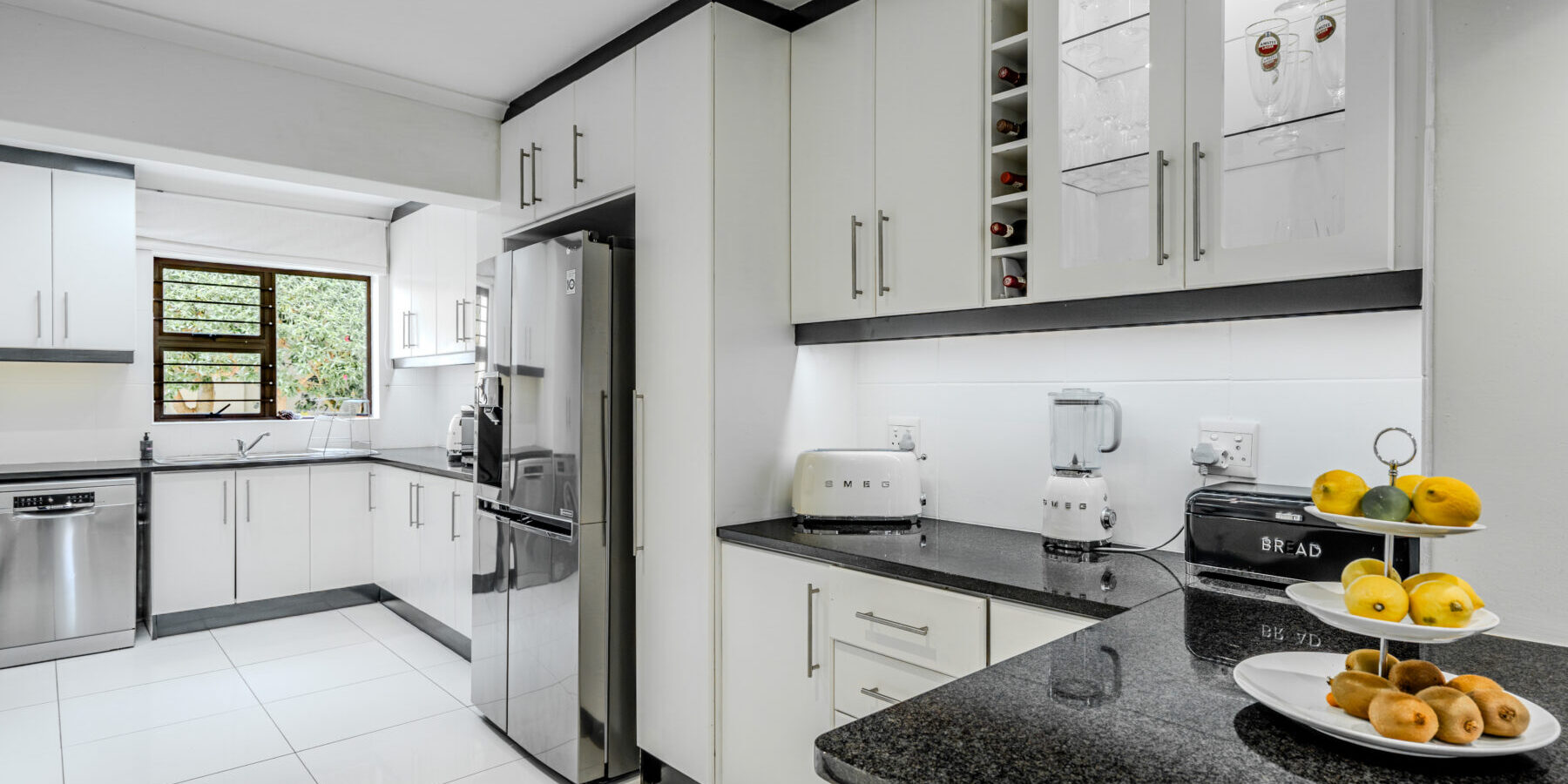 3 Bedroom house to rent in 1st Crescent, Camps Bay