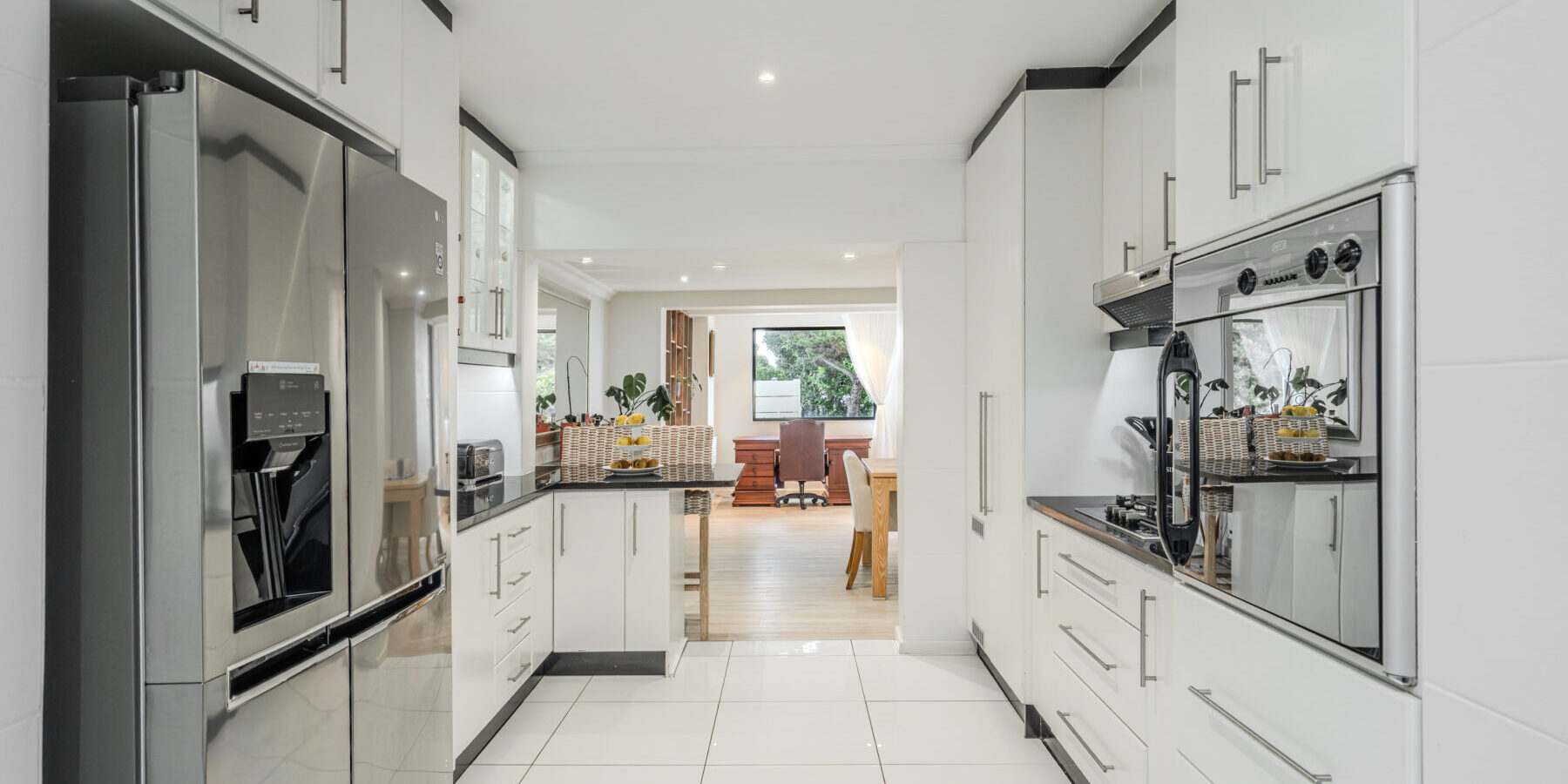 3 Bedroom house to rent in 1st Crescent, Camps Bay