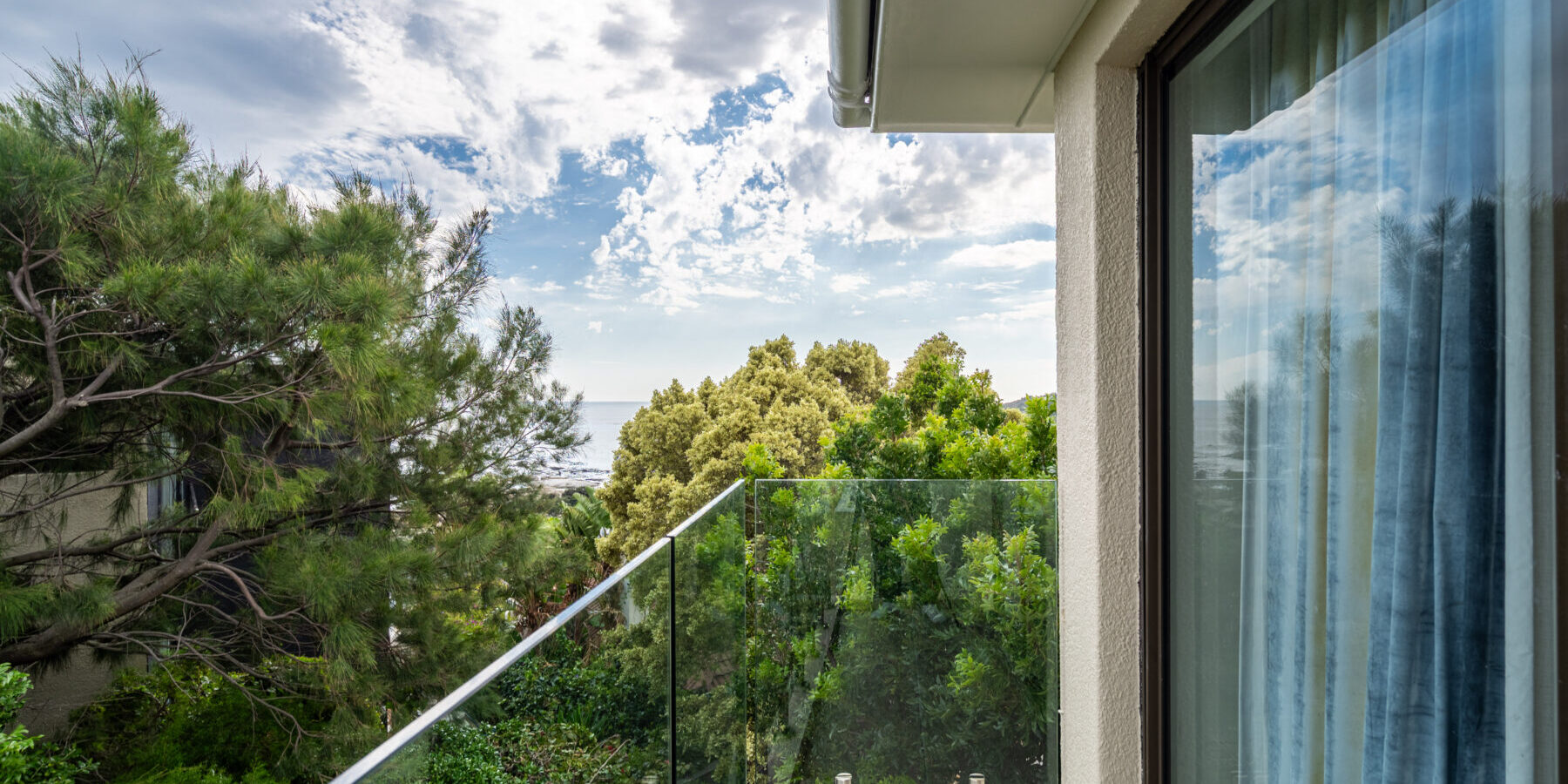 3 Bedroom house to rent in 1st Crescent, Camps Bay