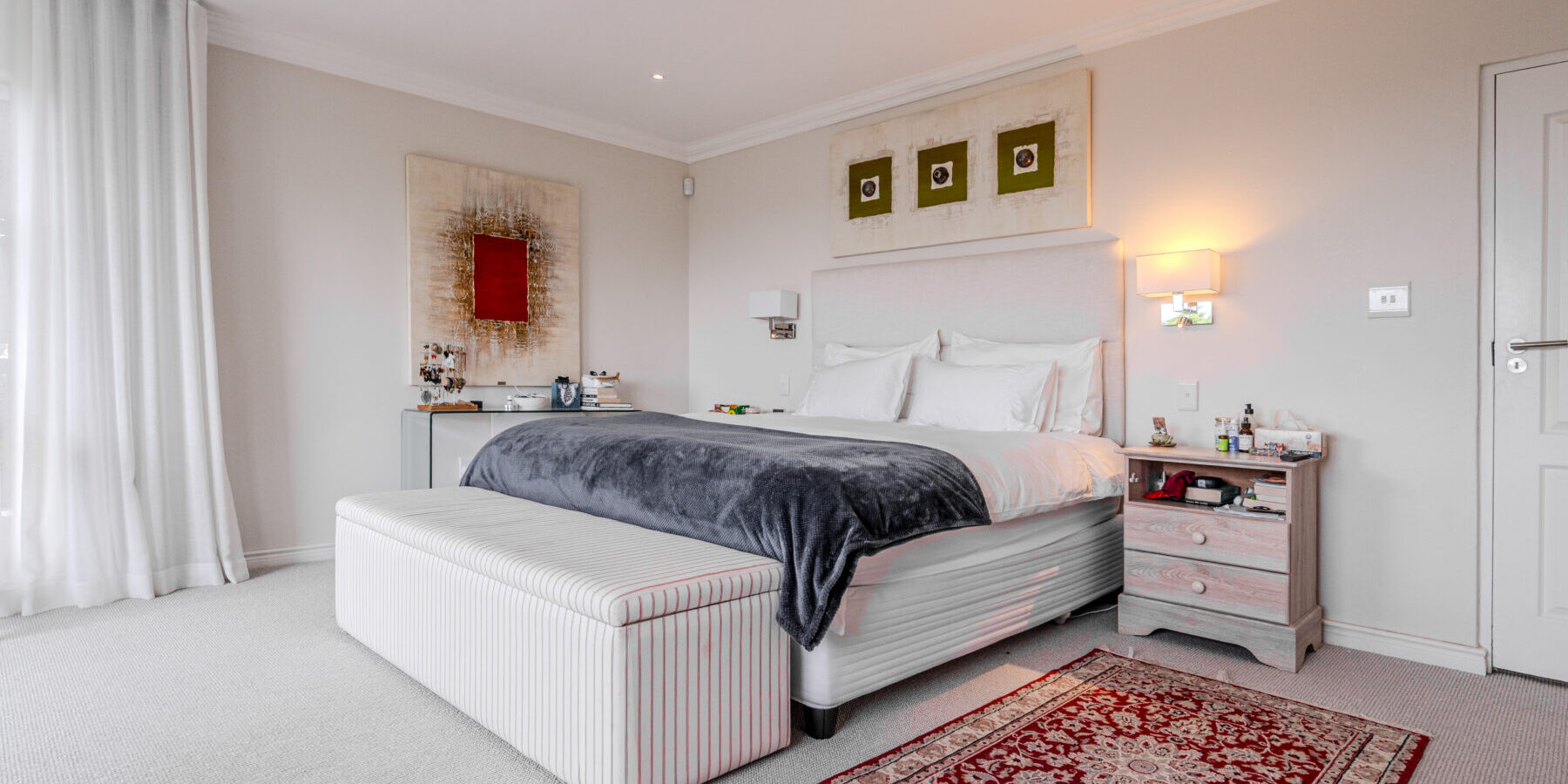 3 Bedroom house to rent in 1st Crescent, Camps Bay