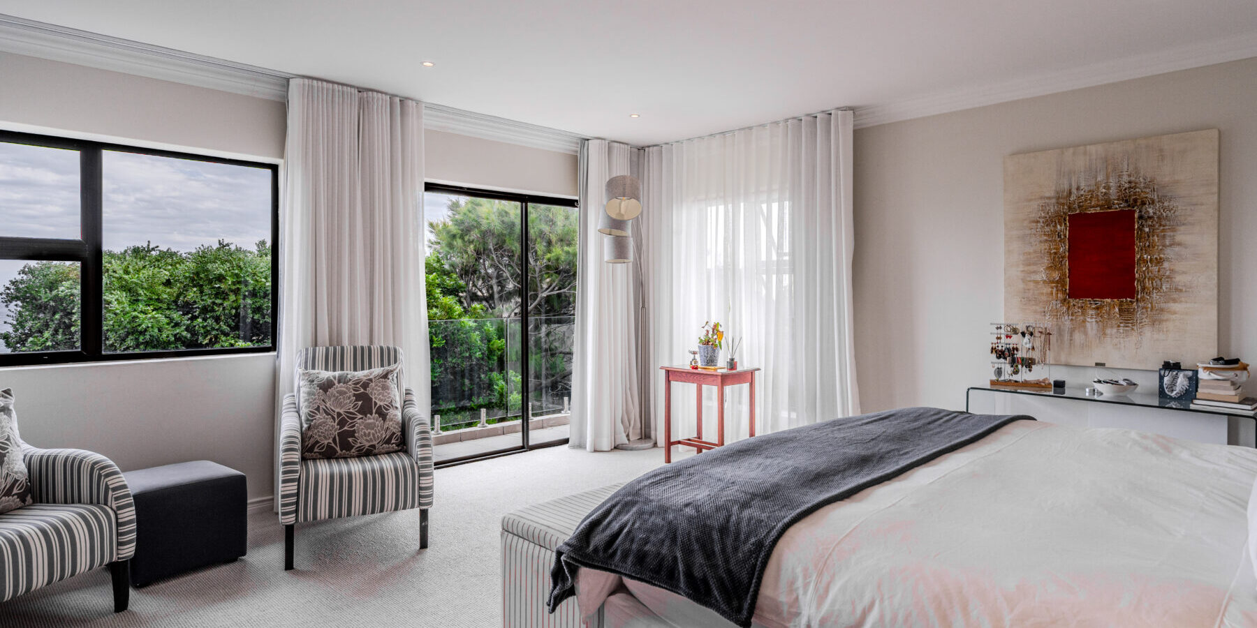 3 Bedroom house to rent in 1st Crescent, Camps Bay