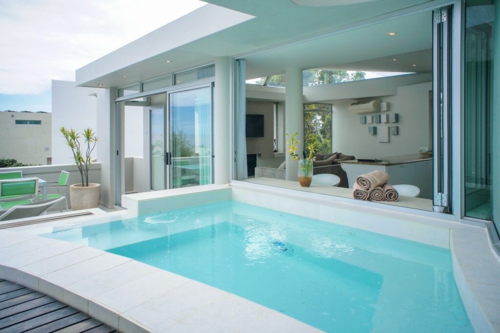What is the best luxury value for money 2 bed apartment in Camps Bay. Definitely the Lions View 2 bedroom apartment.